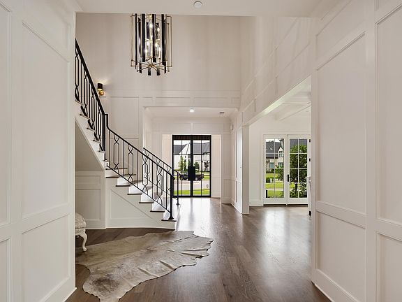 3rd image of 3016 Chapel Woods Cv