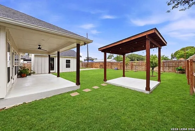 15815 Uvalde St — Photo 26