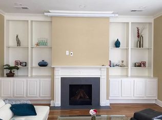 913 Harbor View Dr, Memphis, TN 38103