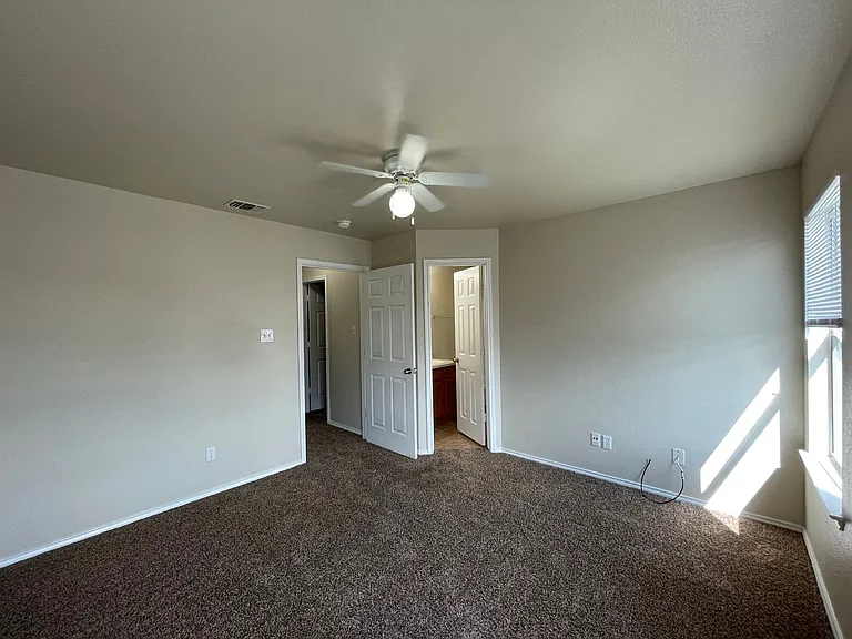 5730 Golf Hts #1 — Photo 11