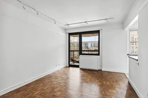 Sold by Corcoran | media 6