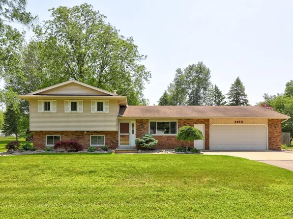 4460 Meadowbrook Dr, Freeland, MI 48623
