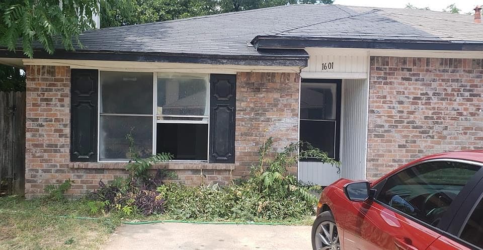 1st image of 1601 Windsong Ln