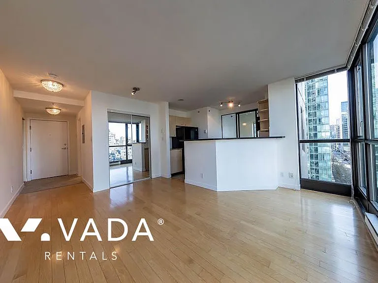 1331 Alberni St #1510 — Photo 2