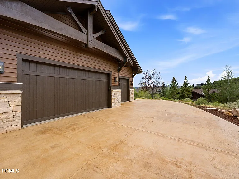 8235 N Sunrise Loop — Photo 67