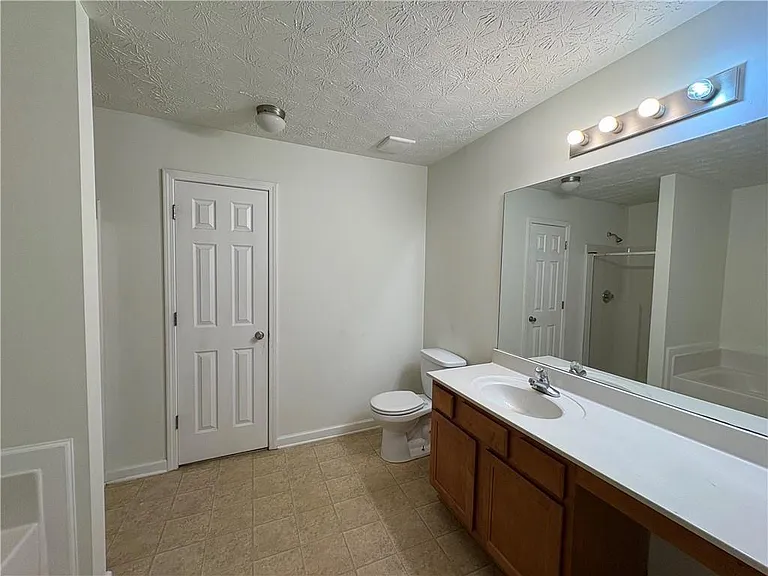 2485 Emma Way — Photo 11