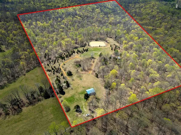 8091 County Rd, Paoli, IN 47454