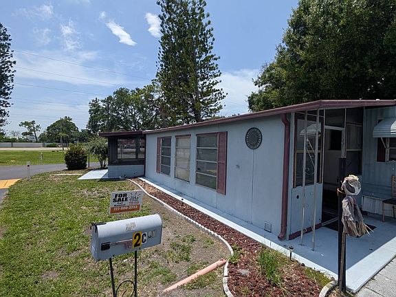 4th image of 9333 Park Blvd #2C