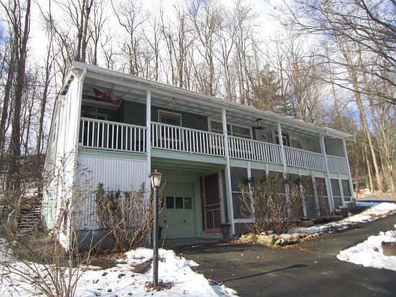 2nd image of 5 Fayer Ct