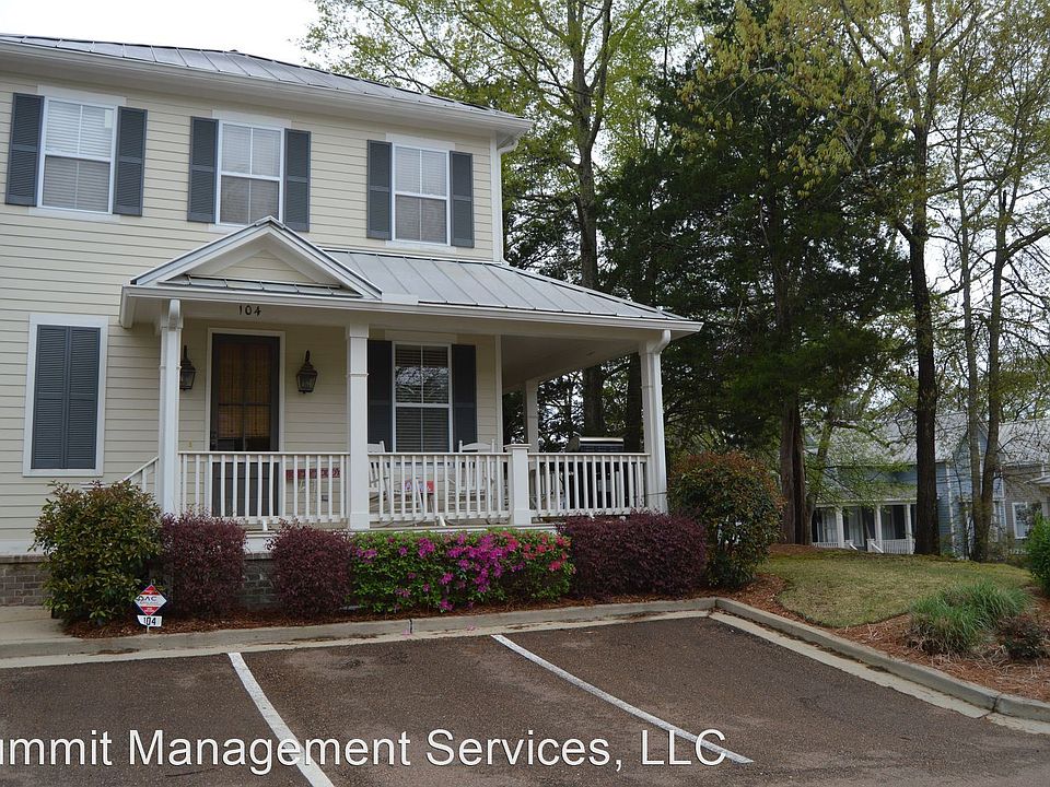 1st image of 104 Tanglewood Dr