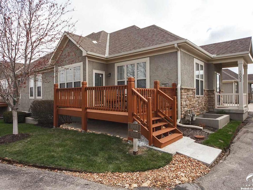 2250  Lake Pointe Dr Lawrencde, KS listing photo #1