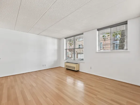 312 101st Street image 2 of 18