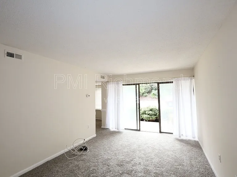 1509 Thistle Rd #104 — Photo 4