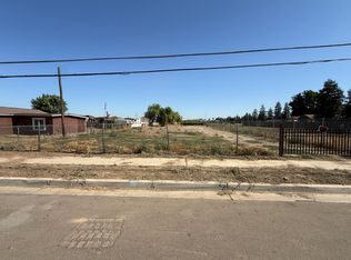 739 E Samson Ave, Fresno, CA 93706