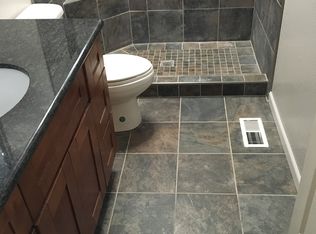 2437 Gads Hill St, Santa Rosa, CA 95401
