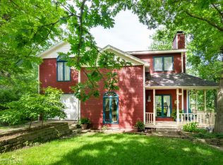 216 Hickory Rd, Cary, IL 60013