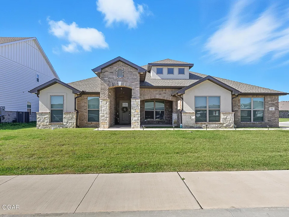 208 Otto Ave