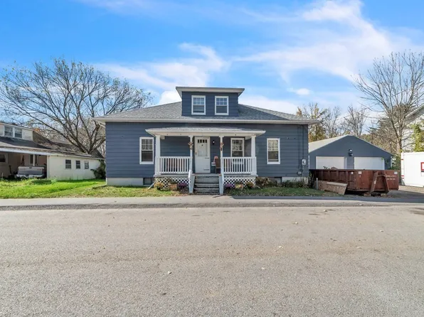 41 Spring St, Warren, MA 01083