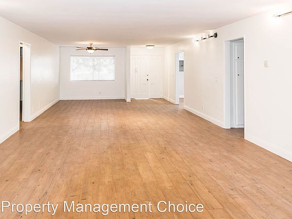 3rd image of 6151 Canterbury Dr #19