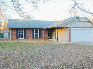1850 E Eton St, Fayetteville, AR 72703