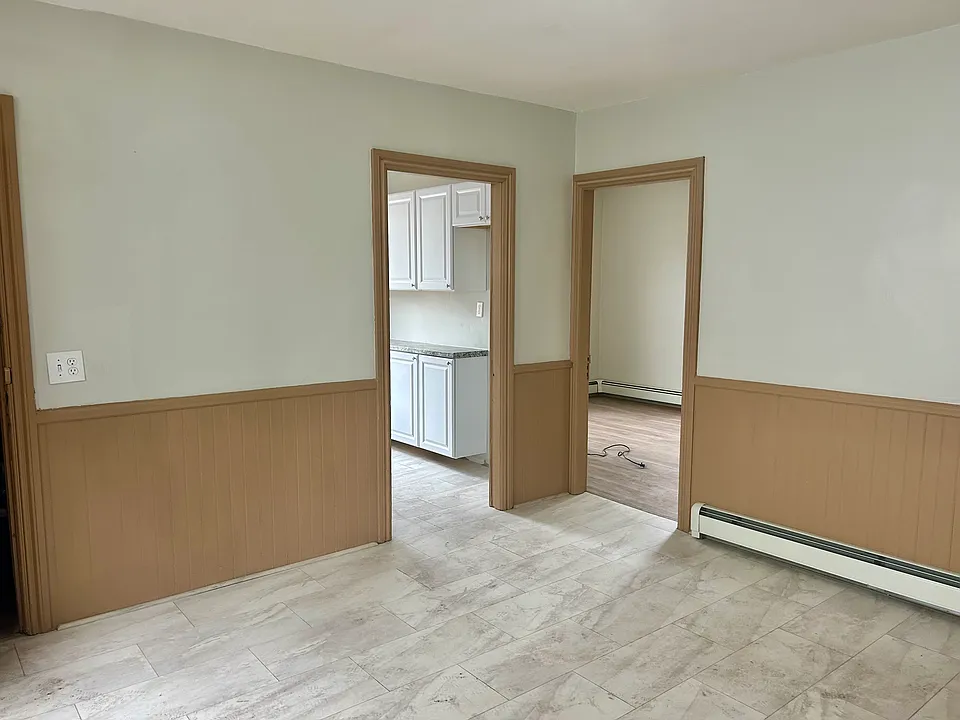 90 Vandewater St #1