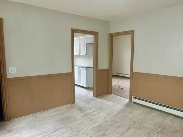 90 Vandewater St APT 1, Providence, RI 02908