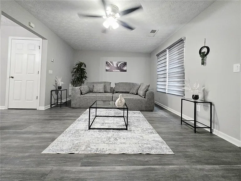 2430 Piering Dr — Photo 21
