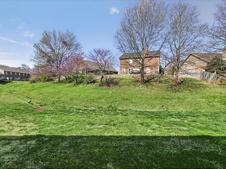 8333 Rossi Rd — Photo 10
