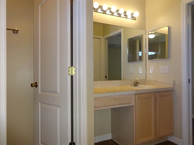 1323 Old Millpond Rd — Photo 11
