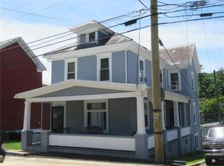 222 Main St, Parryville, PA 18244
