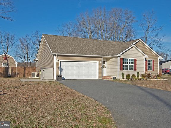 4th image of 10899 Colonial Ct