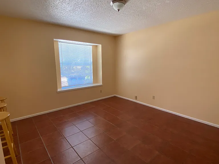 1801 Denmark Ln — Photo 25