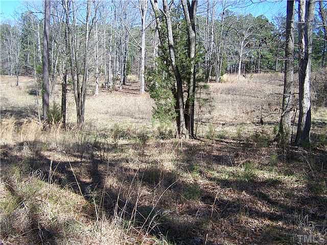 2nd image of 101 Waters Edge Rd