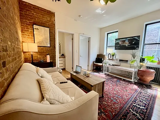 Rented by Best Apartments North Inc | media 8