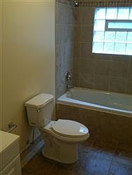 2nd image of 1000 N Monticello Ave #1