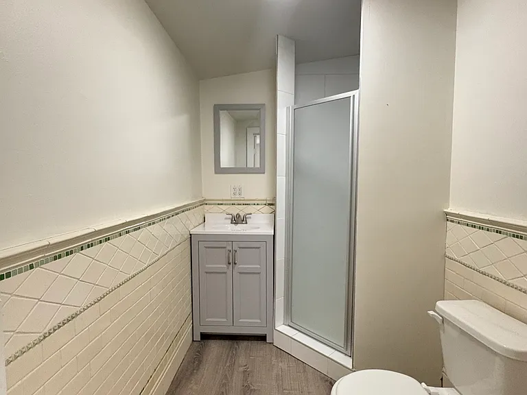 7813 Oak St — Photo 11