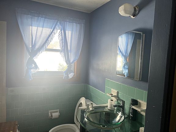 5th image of 60 Clara Rd