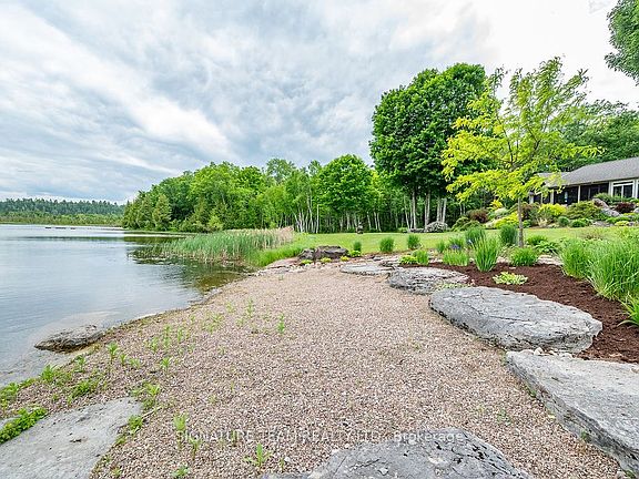 4th image of 2741 Foymount Rd