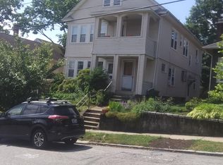 233 6th St #2, Providence, RI 02906