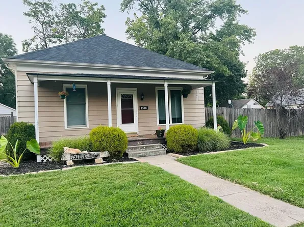 1310 Central St, Humboldt, KS 66748
