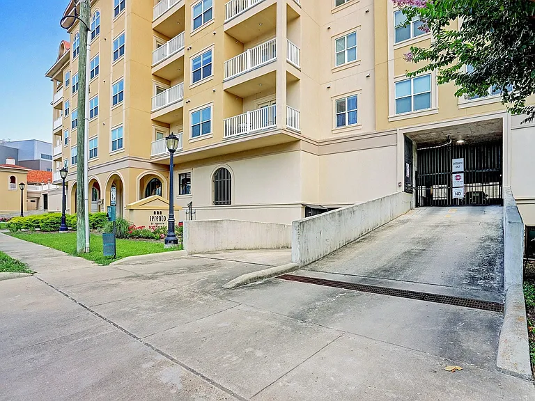 2203 Dorrington St #301 — Photo 19