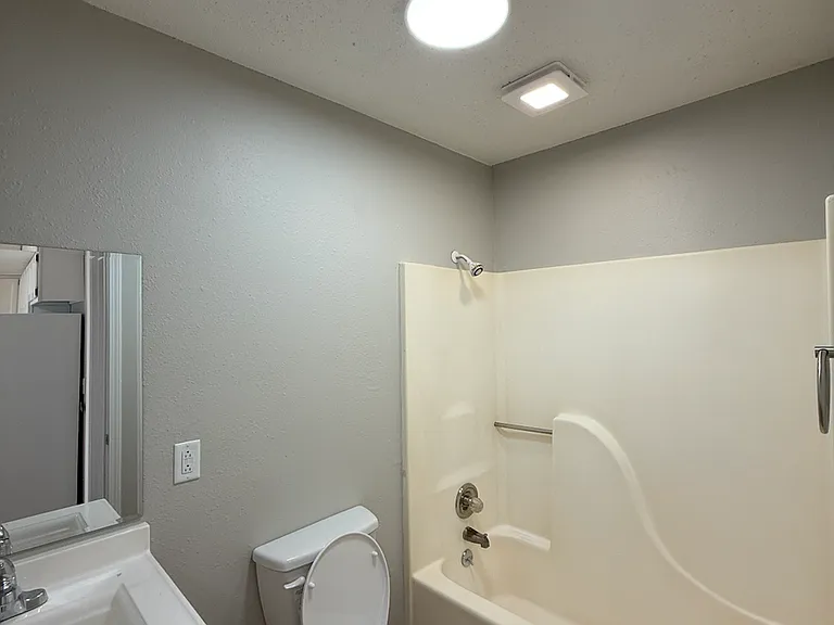 600 Pine St #F3 — Photo 6