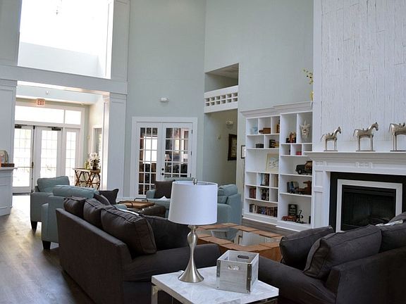 3rd image of 2801 Chancellorsville Dr APT 1112