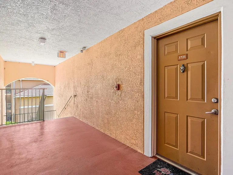 3721 NW Mediterranean Ln #8-304 — Photo 35