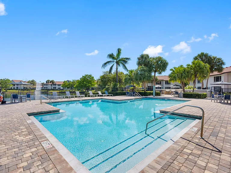 Boca Arbor Club Apartments — Photo 71