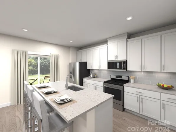 1108 Harland St, Charlotte, NC 28216