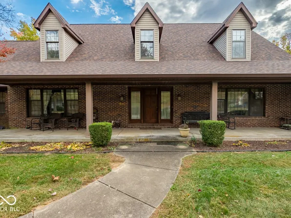 855 Edgemoor Rd, Terre Haute, IN 47802