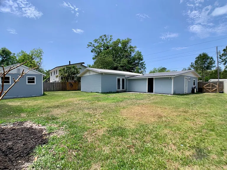 435 Sigsbee Rd — Photo 27