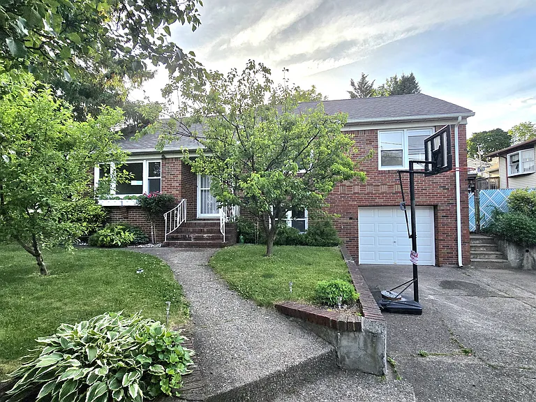 267 Westminster Pl — Photo 10