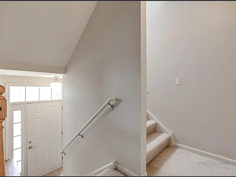 101 Station Park Cir — Photo 2